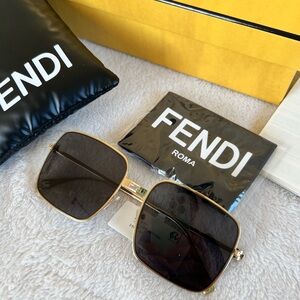 🖤SOLD🖤 Fendi Baguette 55mm Geometric Sunglasses SHINY ENDURA GOLD / SMOKE NWT